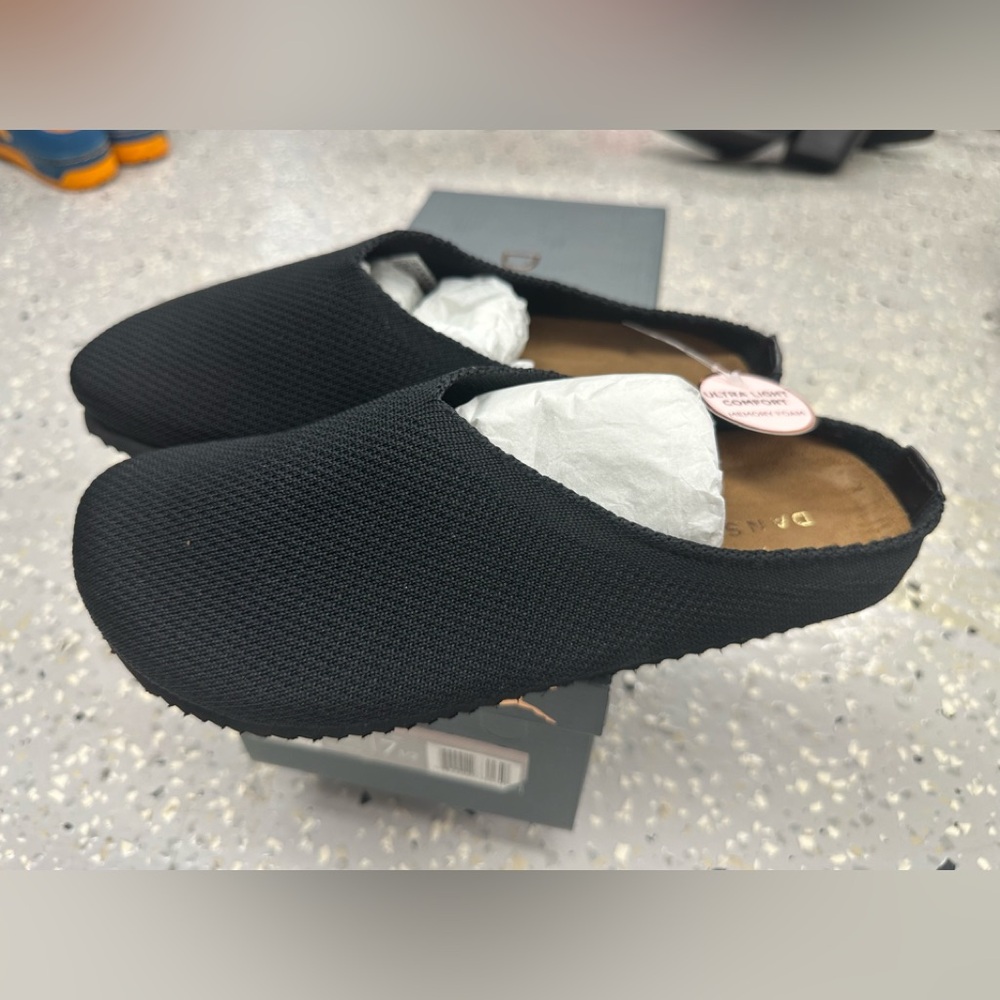 Danskin Daffy black mules clogs 7.5